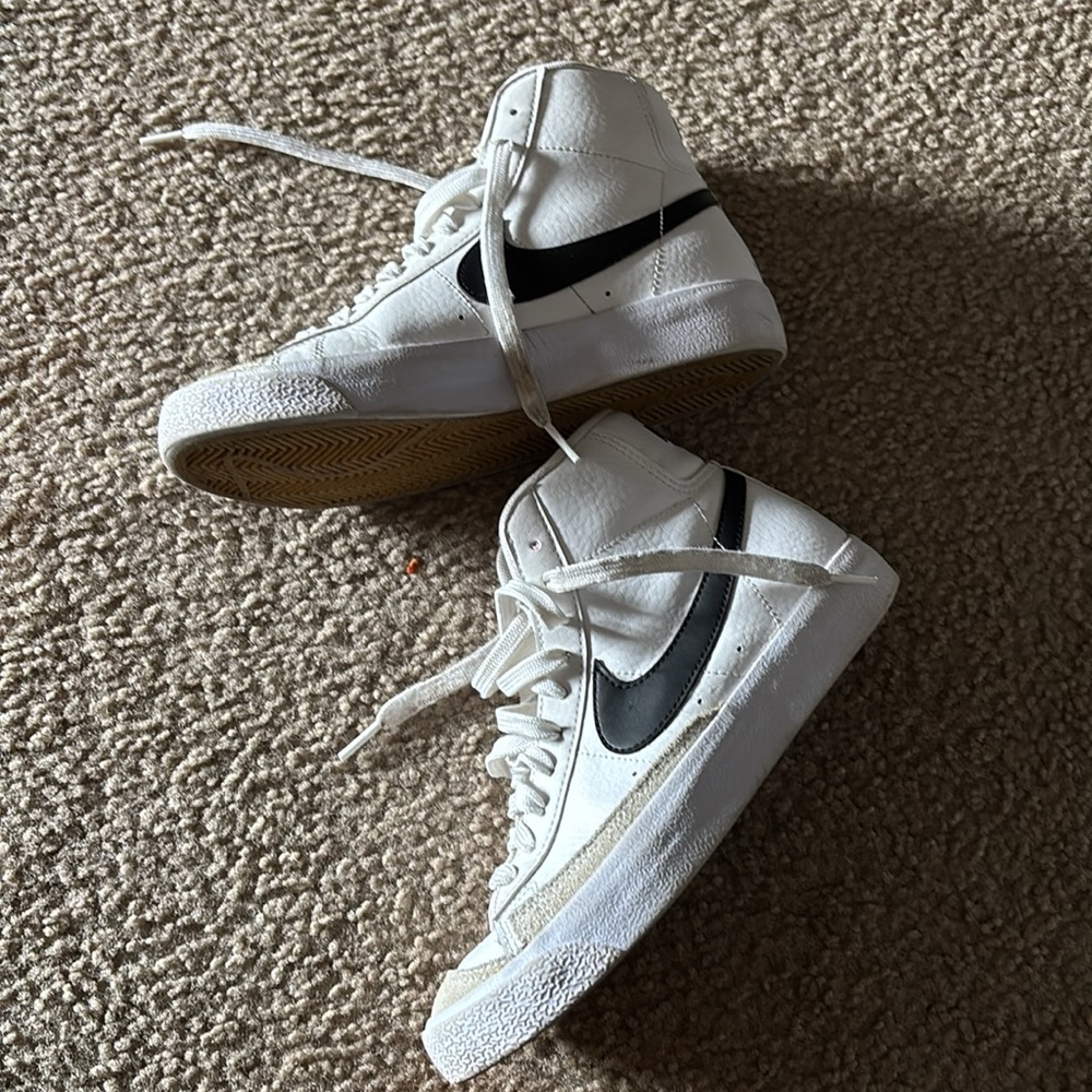 NIKE BLAZER 77